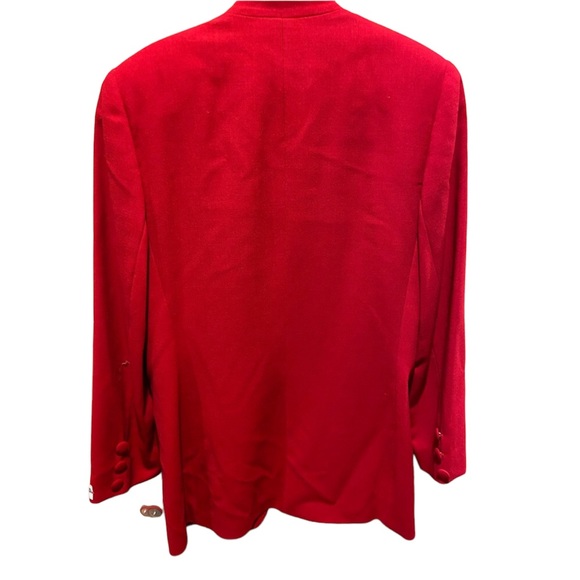 New w/o tags. 100% wool. Beautiful red blazer size 10 - Picture 6 of 6
